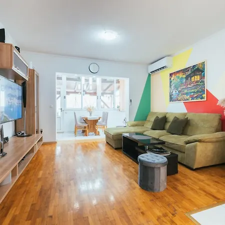 Kristina Apartment *
